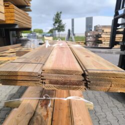 Restpartij Douglas Dakbeschot met veer en groef 1,8 x 18,5 x 400 cm 12 stuks