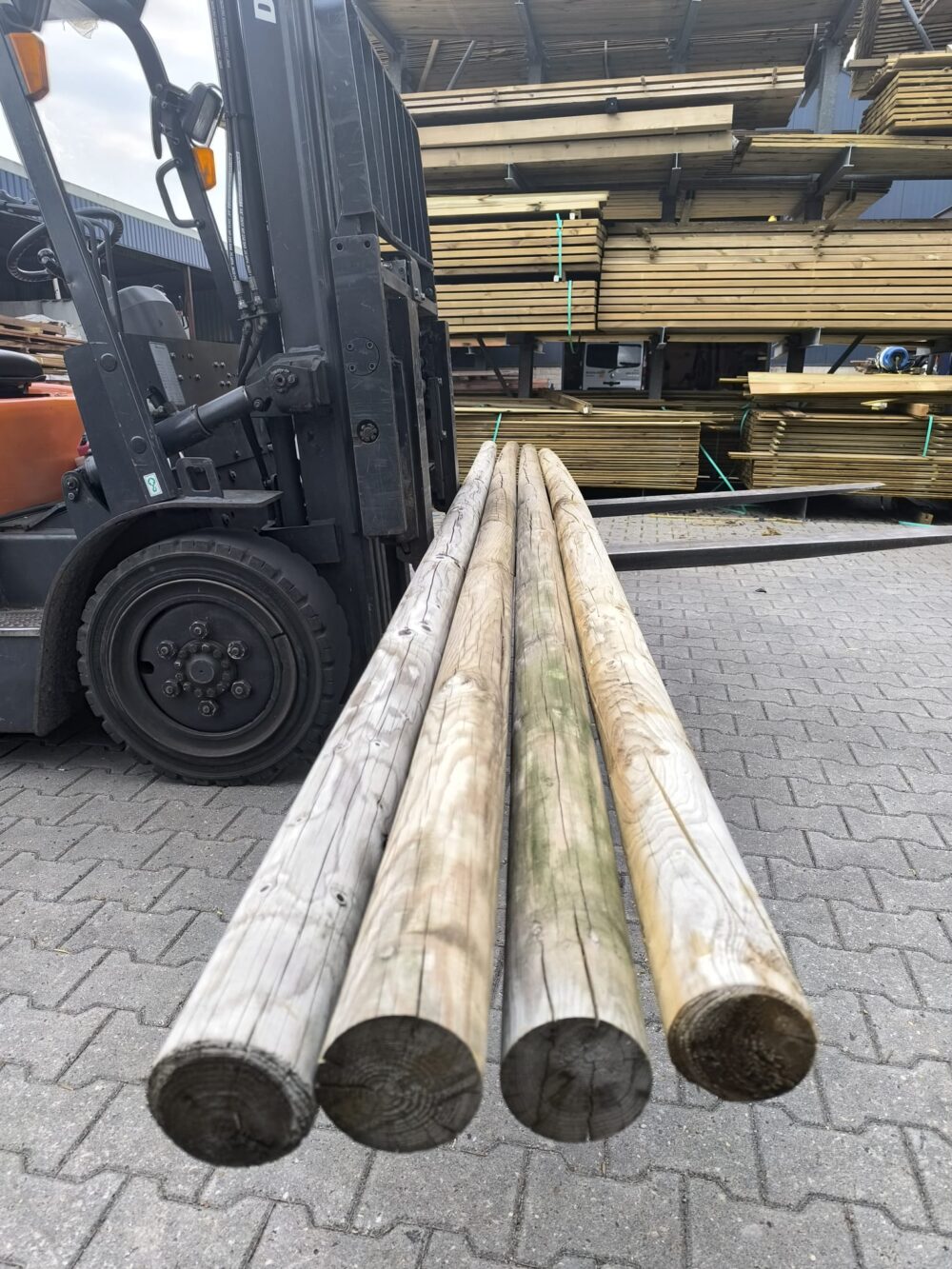 Restpartij ronde palen 10x500 geimp 4x